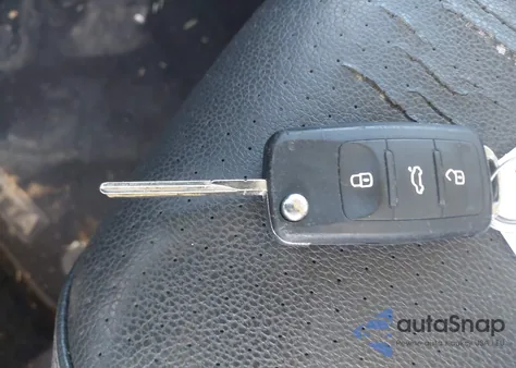 2014 Volkswagen Jetta 1.8T Se from USA, damaged, VIN 3VWD07AJXEM323250